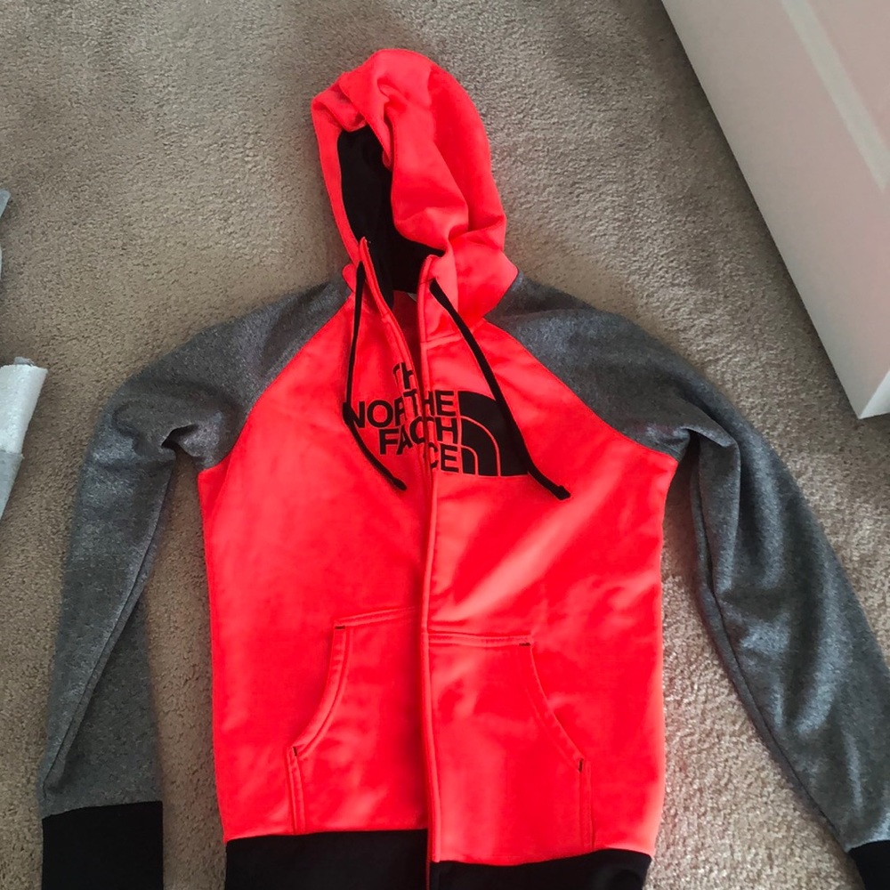 North face women’s zip up